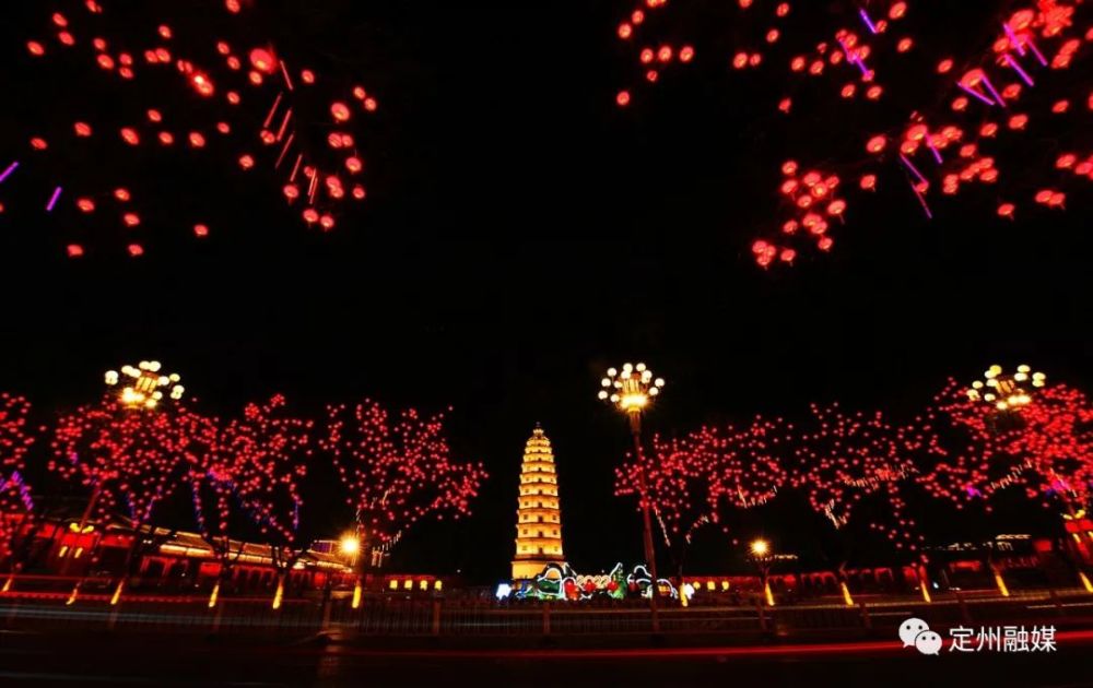 定州vs曲阳夜景视频直播，隔着屏幕，谁更能撩动你的心？