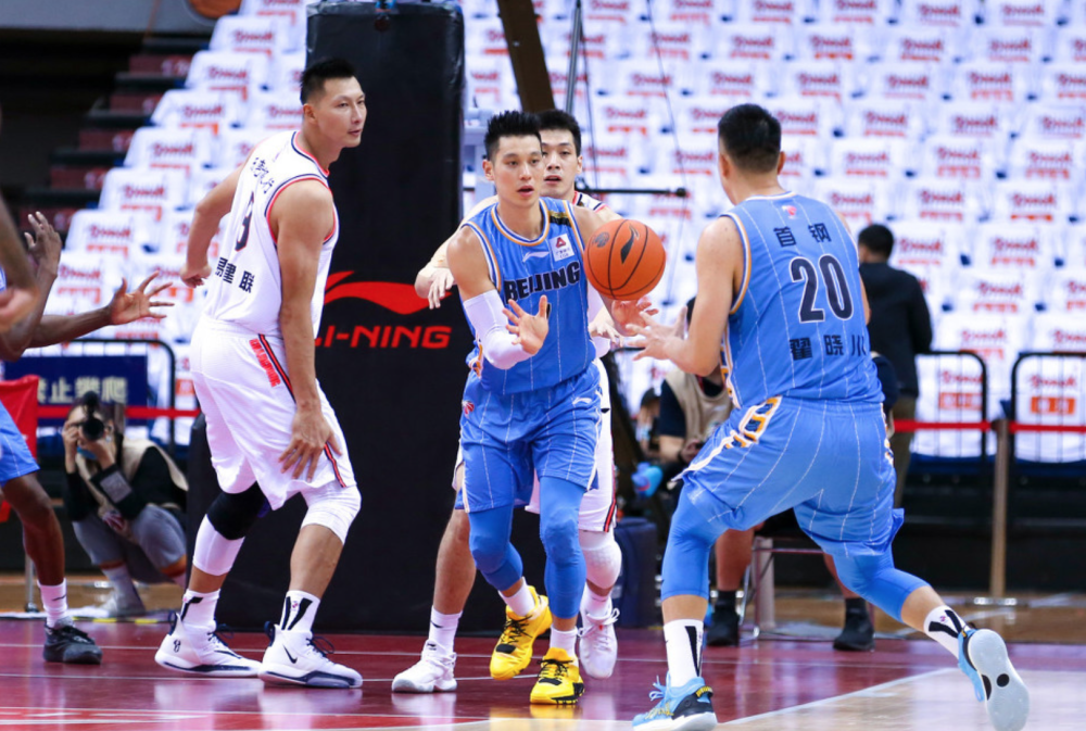 CBA广东vs北京视频直播，今晚这场京粤大战，你准备好吃着宵夜看球了吗？